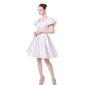 Square neck party dress puff sleeve hem